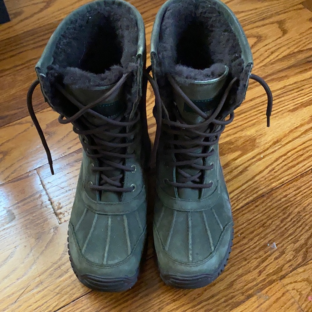 Army Green Ugg Adirondacks